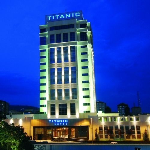 Titanic Bussiness Kartal